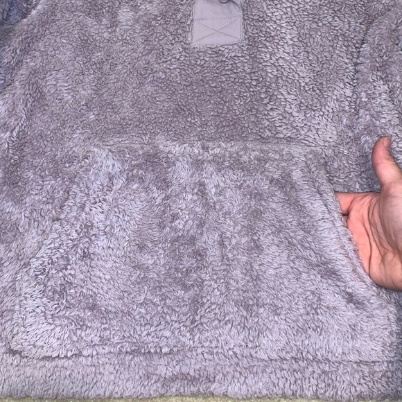 Eddie Bauer pullover - Picture 3 of 3